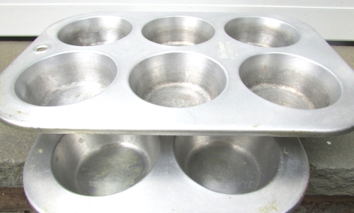 Vintage Worthmore Aluminum Muffin Cupcake by.