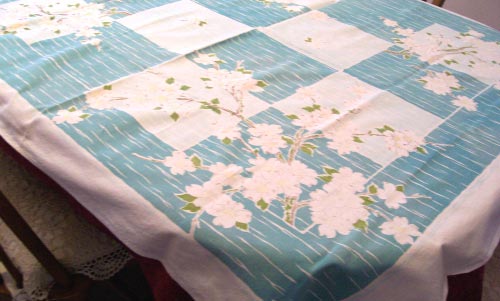 Vintage Apple Blossom Tablecloth Blue White Floral 46.