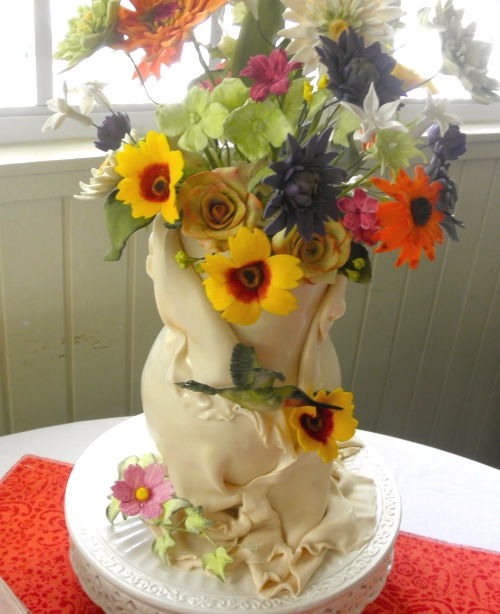 Sweet T's Cake Design. Sculpted Flower Vase Cake w.