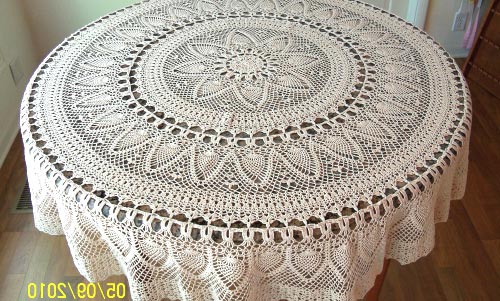 Handmade Crocheted Pineapple Tablecloth 70 inch Round Natural.