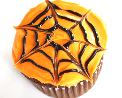 Spiderweb Cupcakes.