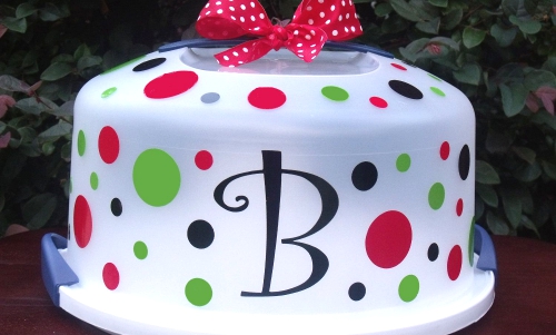 Decorate a plastic Cake Carrier.