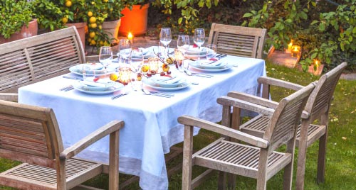 Pretty and Practical Outdoor Tablecloths.