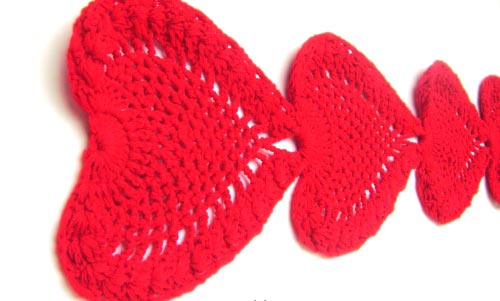 Valentine craft ideas. Crochet heart scarf and heart tablecloths.