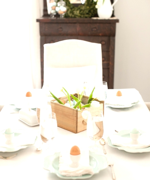 Elegant easter tablescapes.