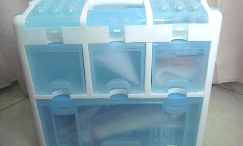 Wilton Ultimate Cake Decorating Set Images.