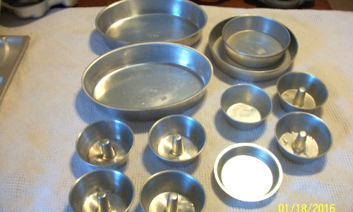 Mix Lot Of Different Shaped Cake Pans Some Wilton.
